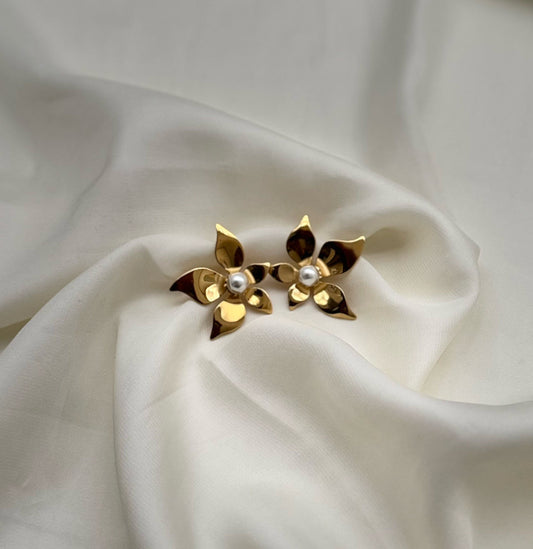 Boucle d’oreille - Feuille d’or 02